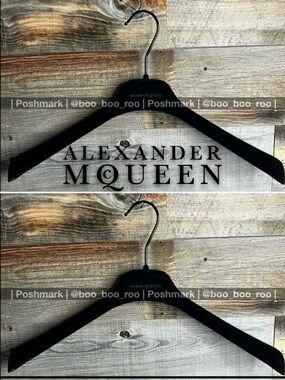 2 Bundle Set, Alexander McQueen Black Felt Shirt/Jacket Hangers, med, 💯Authentic